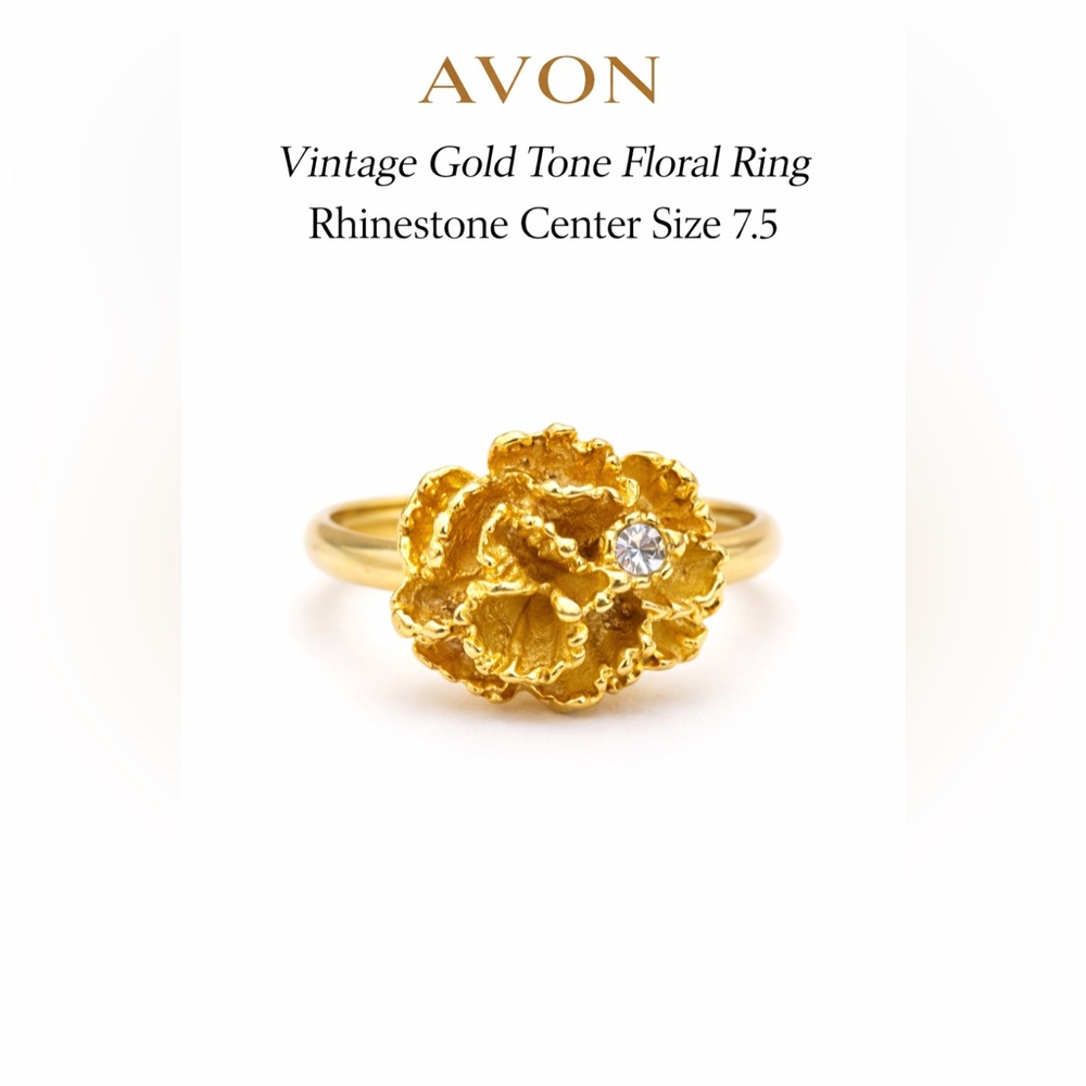 Avon Gold Floral Ring with Rhinestone